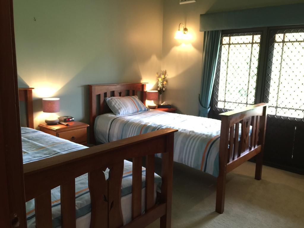 Relaxin Bed and Breakfast Dural Δωμάτιο φωτογραφία